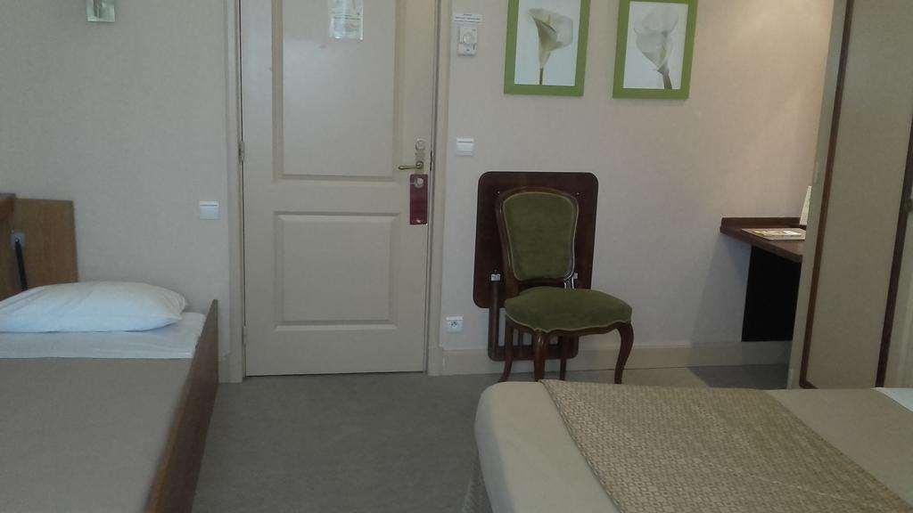 Cit'Hotel Sphinx - Hotel Montélimar Стая снимка